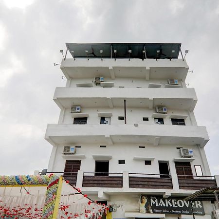 Hotel O The Vishnu Bettiah Bagian luar foto